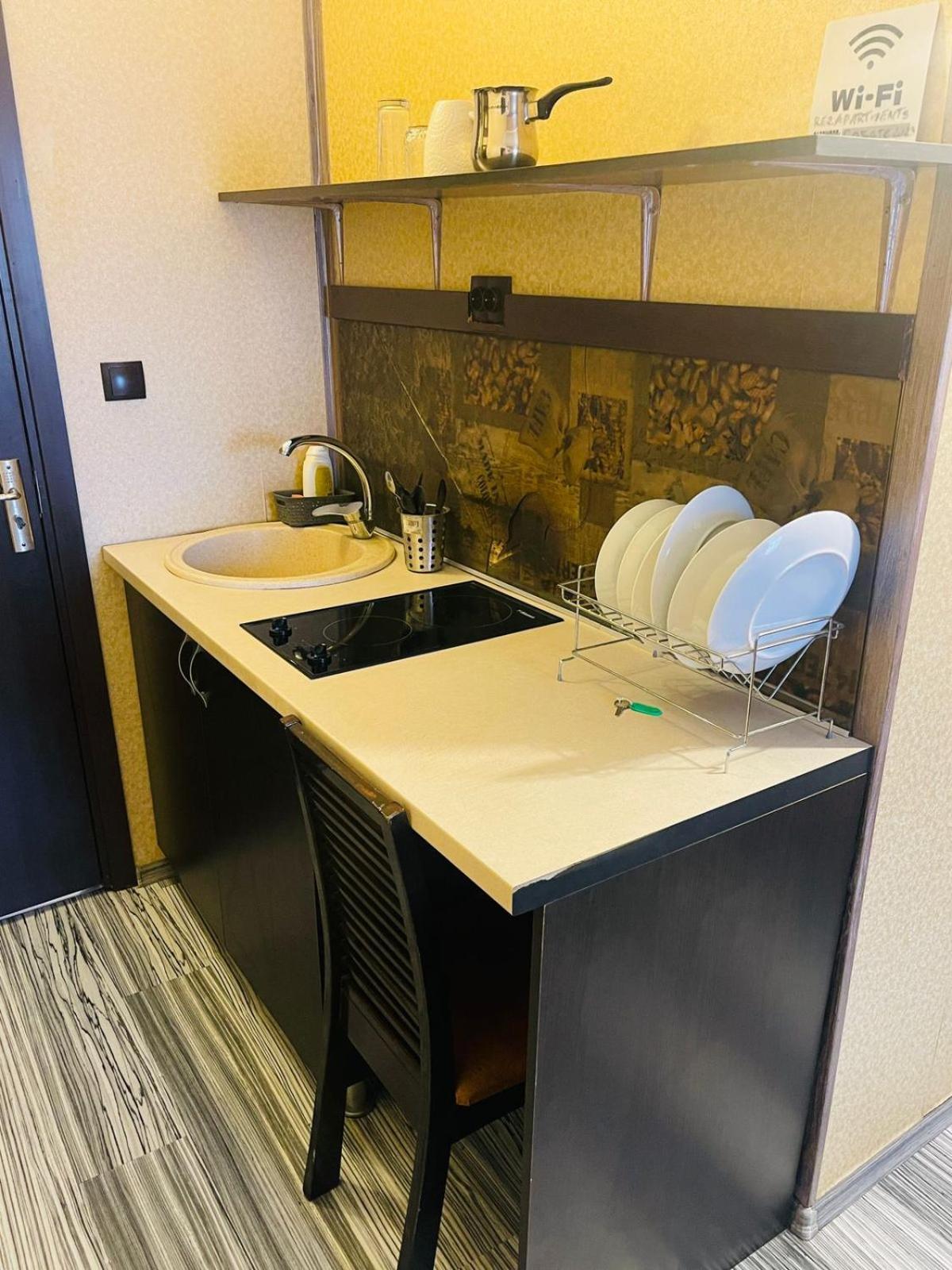 Urban Rez Suites Jászvásár Kültér fotó
